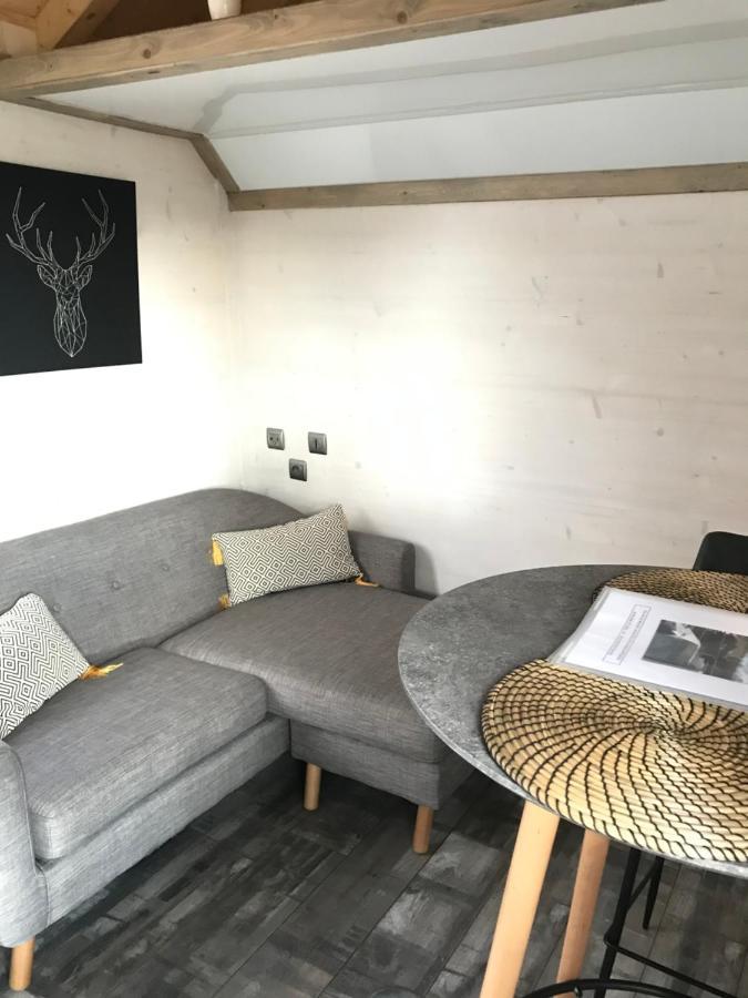 Les Nuits Insolites De La Mothe - Hebergement En Bulle Ou Tiny House Avec Spa Privatif Outremecourt Eksteriør billede
